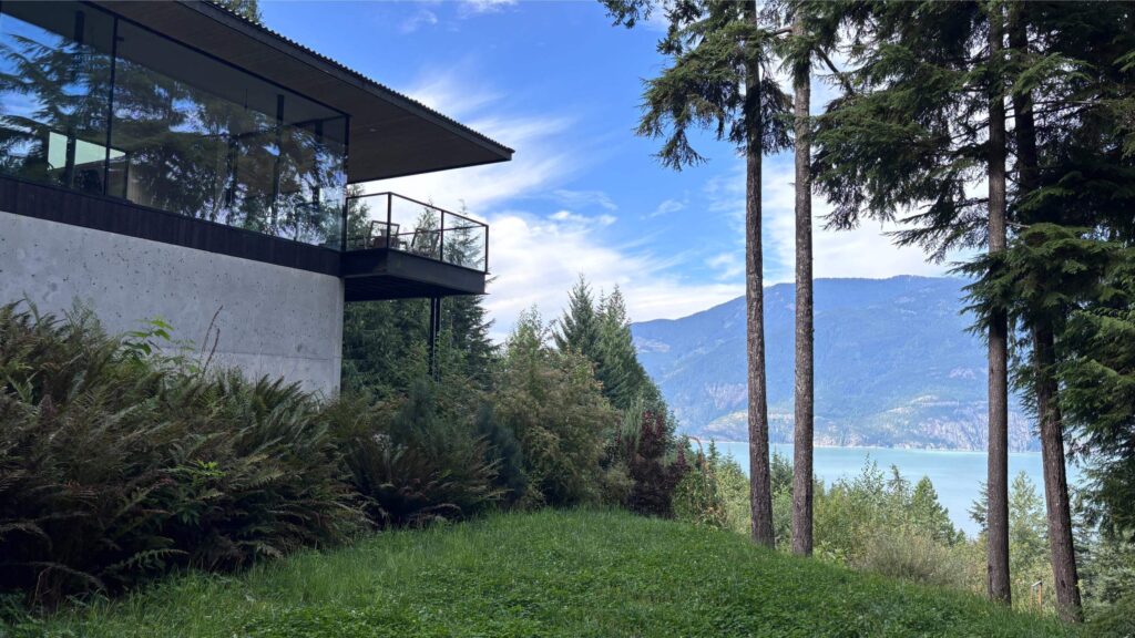 Location_Fixer_Secluded_Waterfront_House_Aug_2026IMG_0134